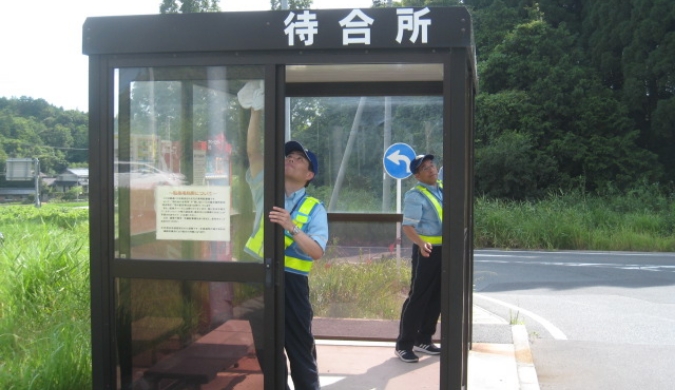 地域清掃（高速バス停留所）